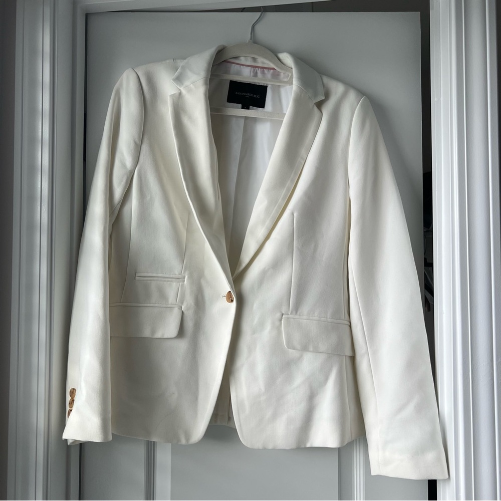 White Banana Republic Blazer
